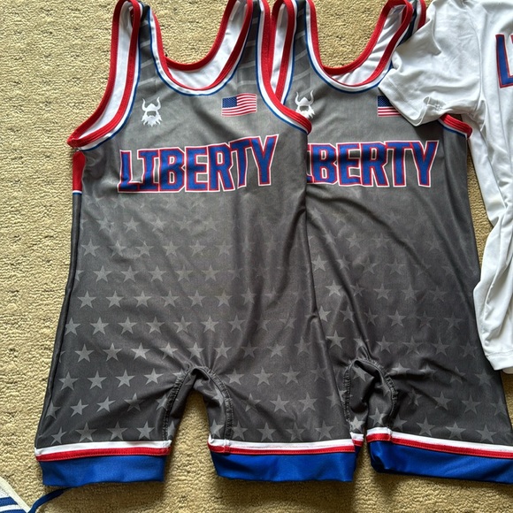 ❤️🤍💙Youth wrestling lot 💙🤍❤️ - Picture 8 of 16